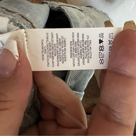 Denim Co. Distressed Button Fly Lace Embroidered Booty Denim Shorts - Picture 6 of 8